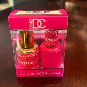 DND gel and lacquer polish duo